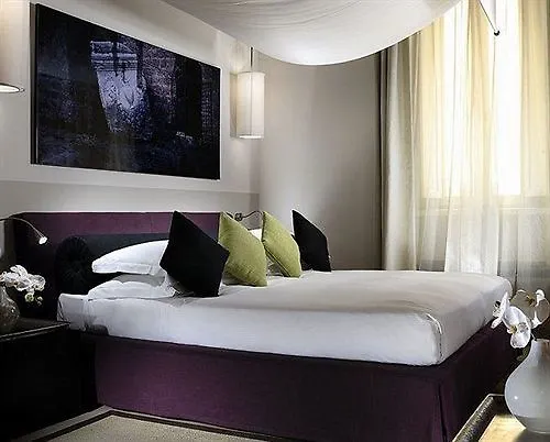 Mario De' Fiori 37 Hotel Rome