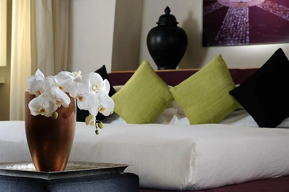 Mario De' Fiori 37 Hotel Rome 4*,